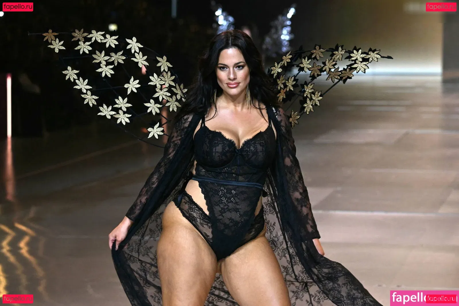 Ashley Graham Onlyfans Photo Gallery 