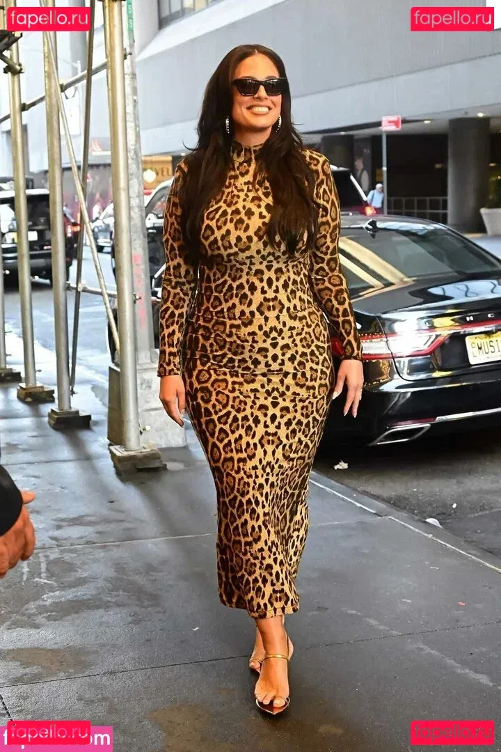 Ashley Graham Onlyfans Photo Gallery 