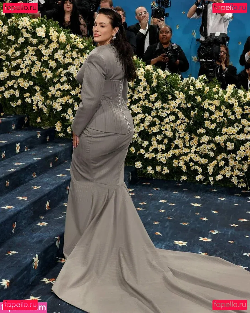 Ashley Graham Onlyfans Photo Gallery 