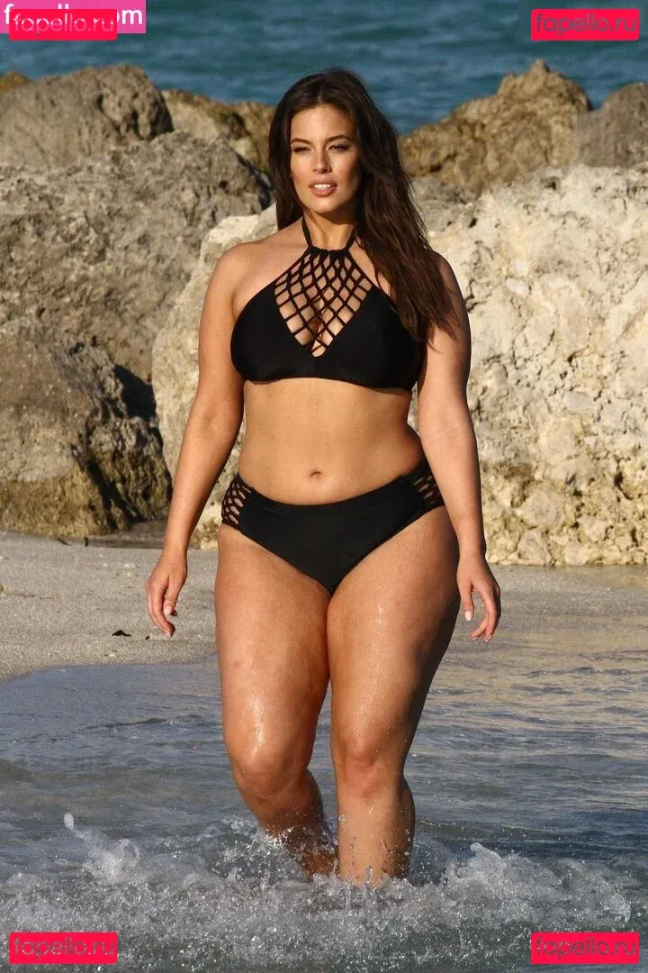 Ashley Graham Onlyfans Photo Gallery 
