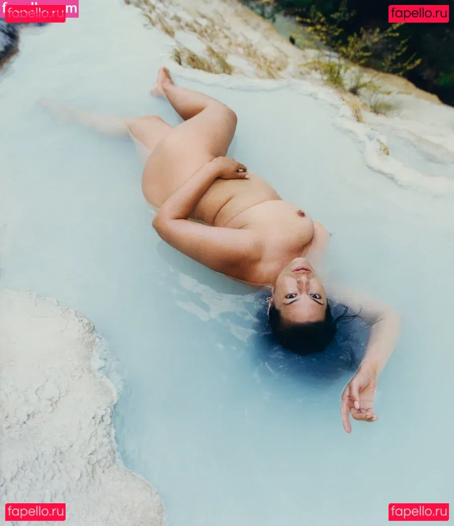 Ashley Graham Onlyfans Photo Gallery 