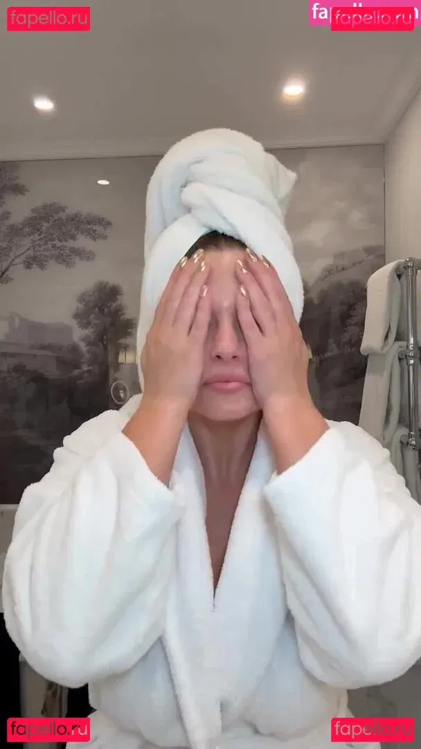 Ashley Graham Onlyfans Photo Gallery 