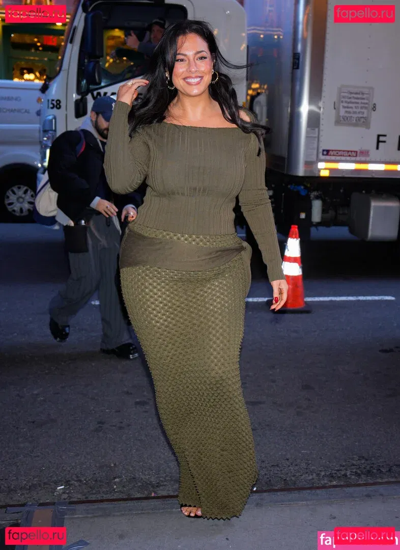 Ashley Graham Onlyfans Photo Gallery 