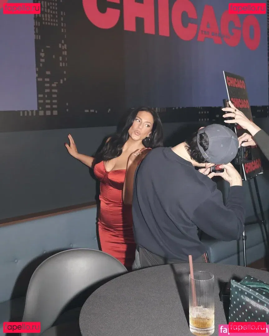 Ashley Graham Onlyfans Photo Gallery 