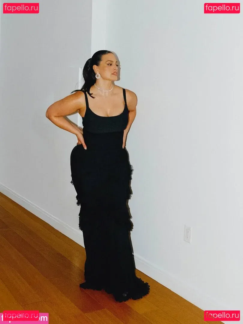 Ashley Graham Onlyfans Photo Gallery 