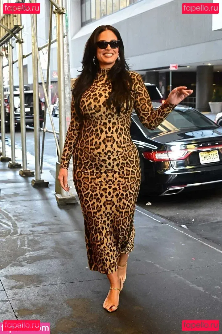 Ashley Graham Onlyfans Photo Gallery 