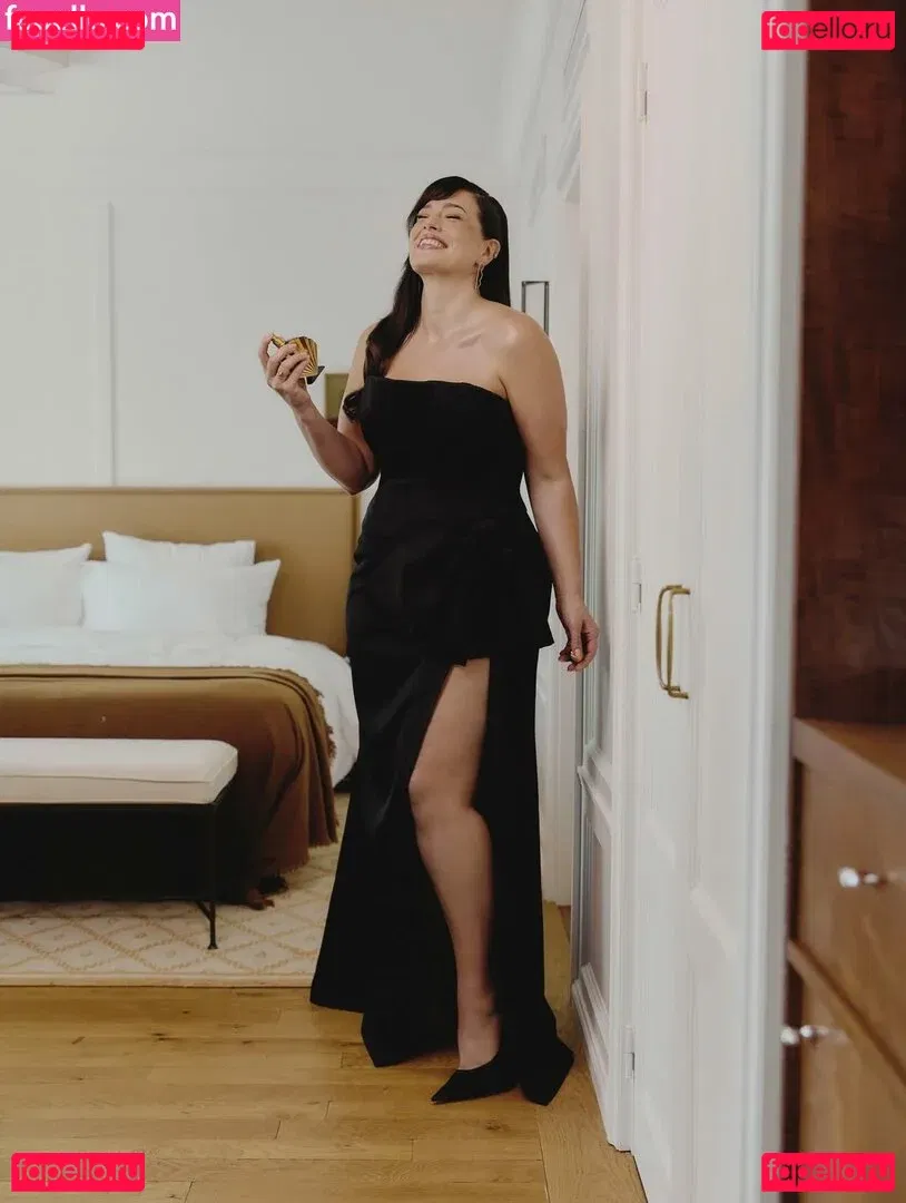 Ashley Graham Onlyfans Photo Gallery 