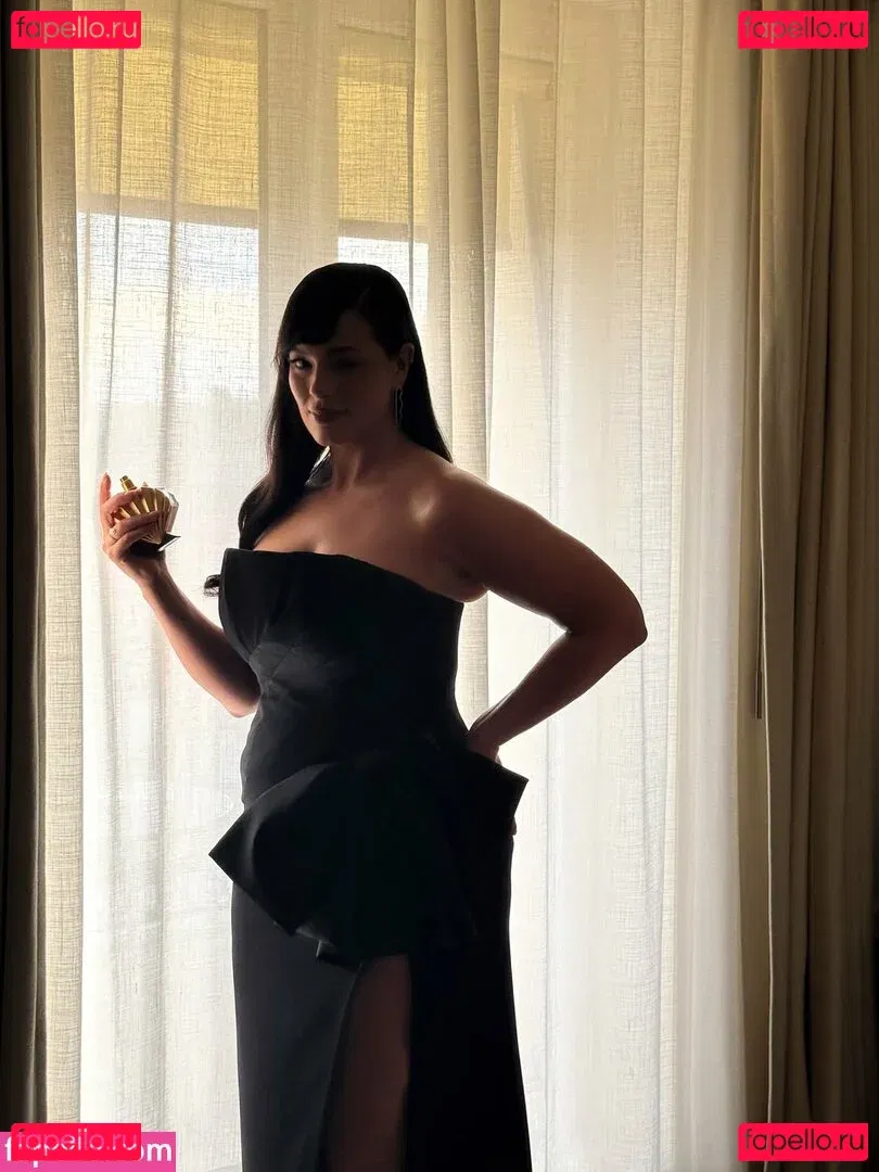 Ashley Graham Onlyfans Photo Gallery 