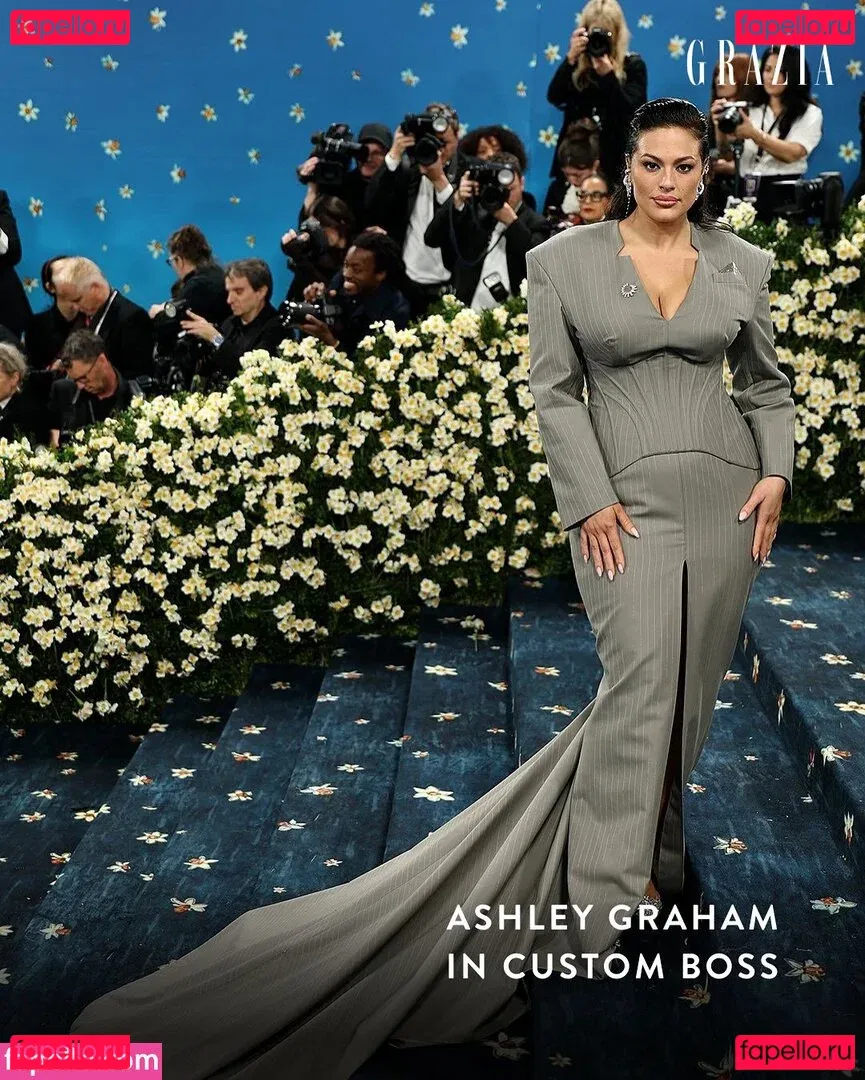 Ashley Graham Onlyfans Photo Gallery 