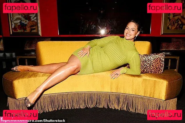 Ashley Graham Onlyfans Photo Gallery 