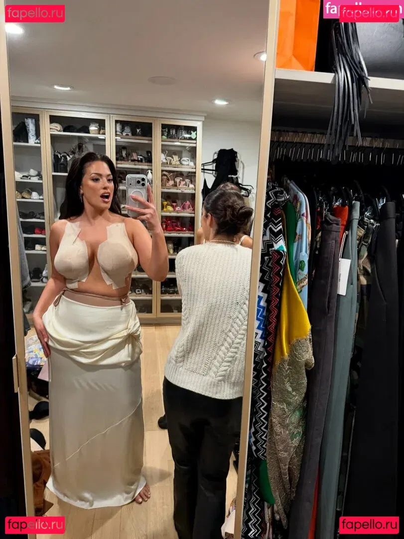 Ashley Graham Onlyfans Photo Gallery 