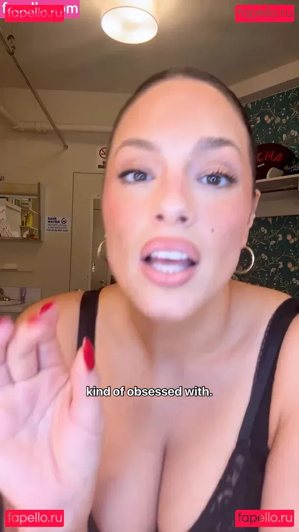 Ashley Graham Onlyfans Photo Gallery 