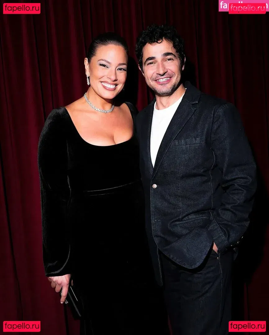 Ashley Graham Onlyfans Photo Gallery 