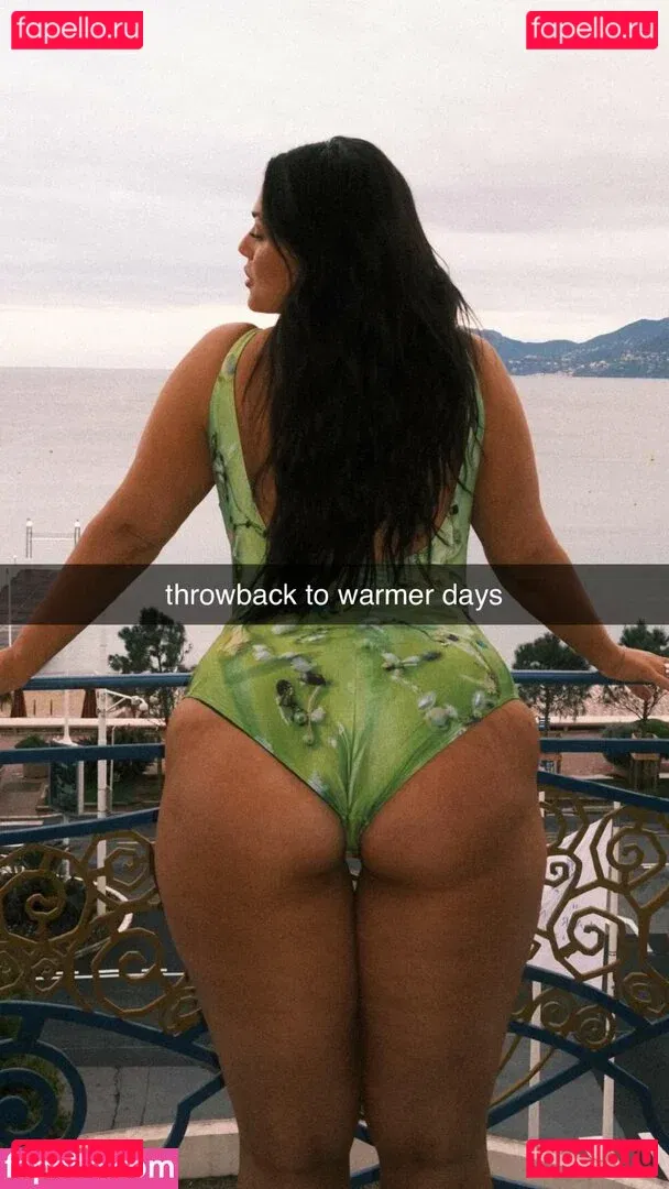 Ashley Graham Onlyfans Photo Gallery 