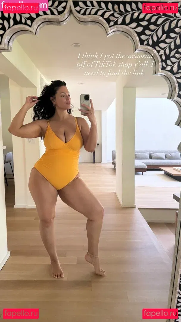 Ashley Graham Onlyfans Photo Gallery 