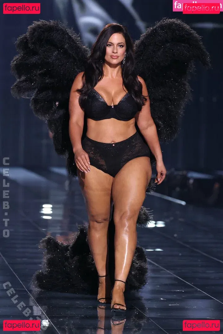 Ashley Graham Onlyfans Photo Gallery 