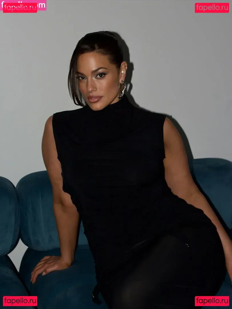 Ashley Graham Onlyfans Photo Gallery 