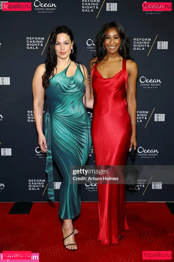 Ashley Graham Onlyfans Photo Gallery 