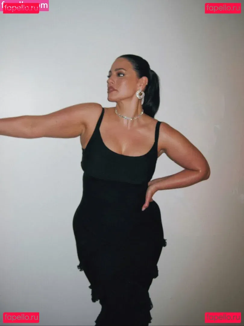 Ashley Graham Onlyfans Photo Gallery 