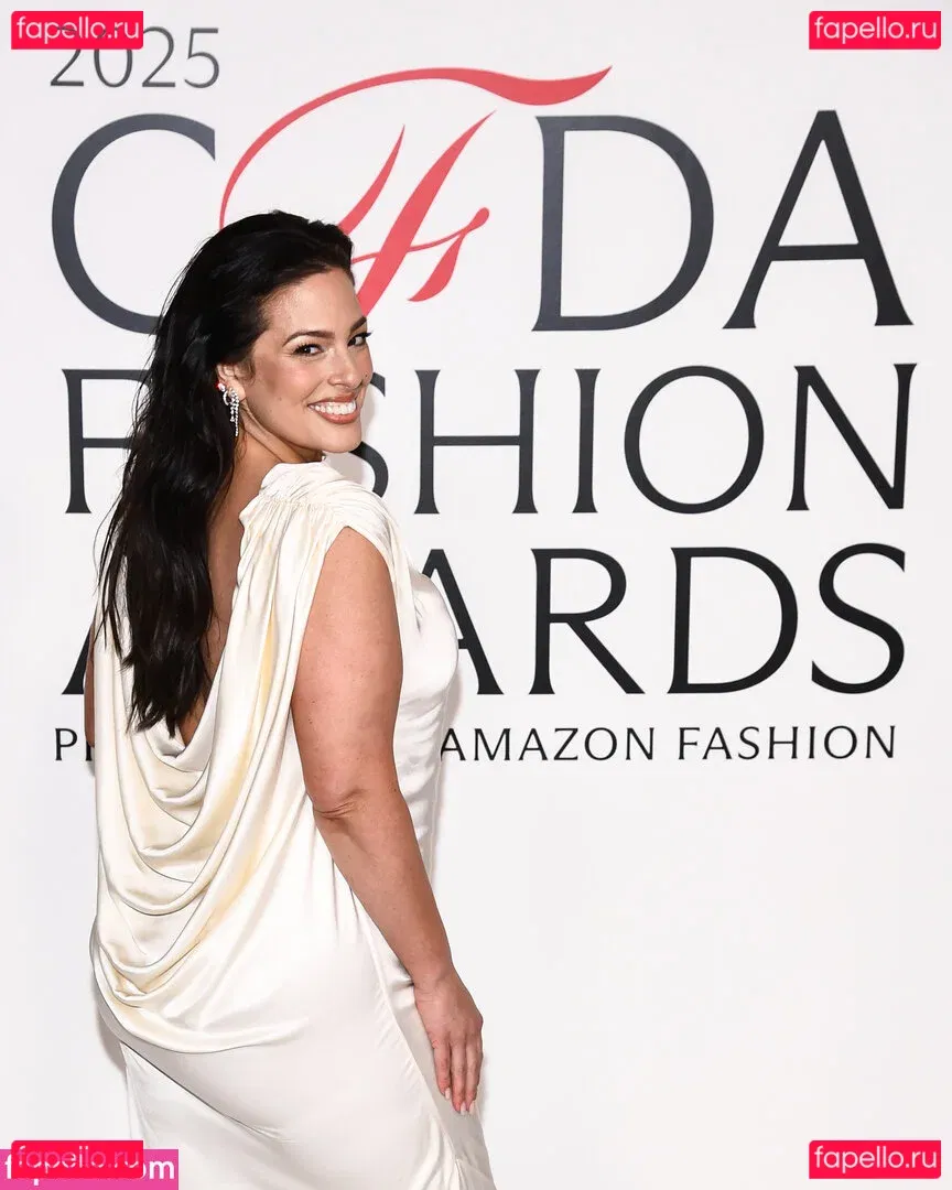 Ashley Graham Onlyfans Photo Gallery 