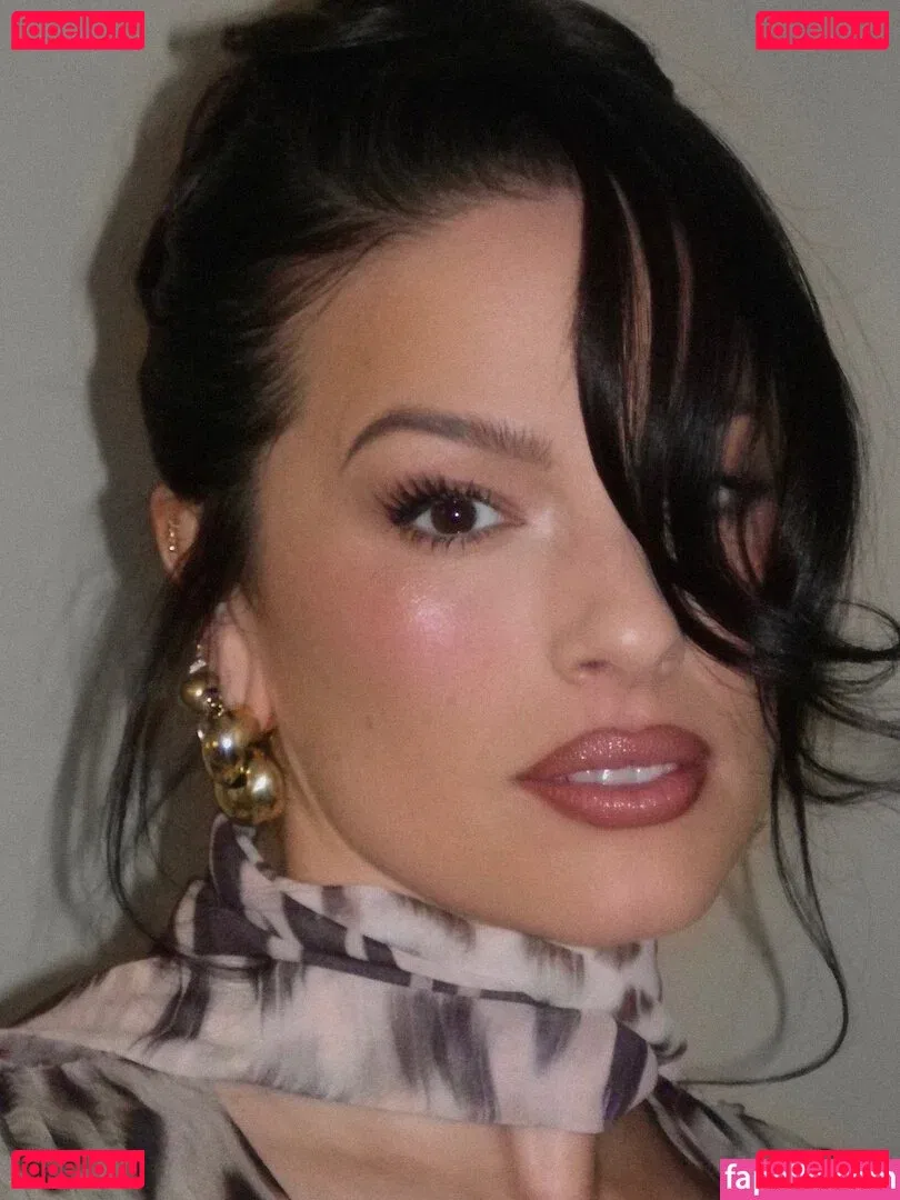 Ashley Graham Onlyfans Photo Gallery 