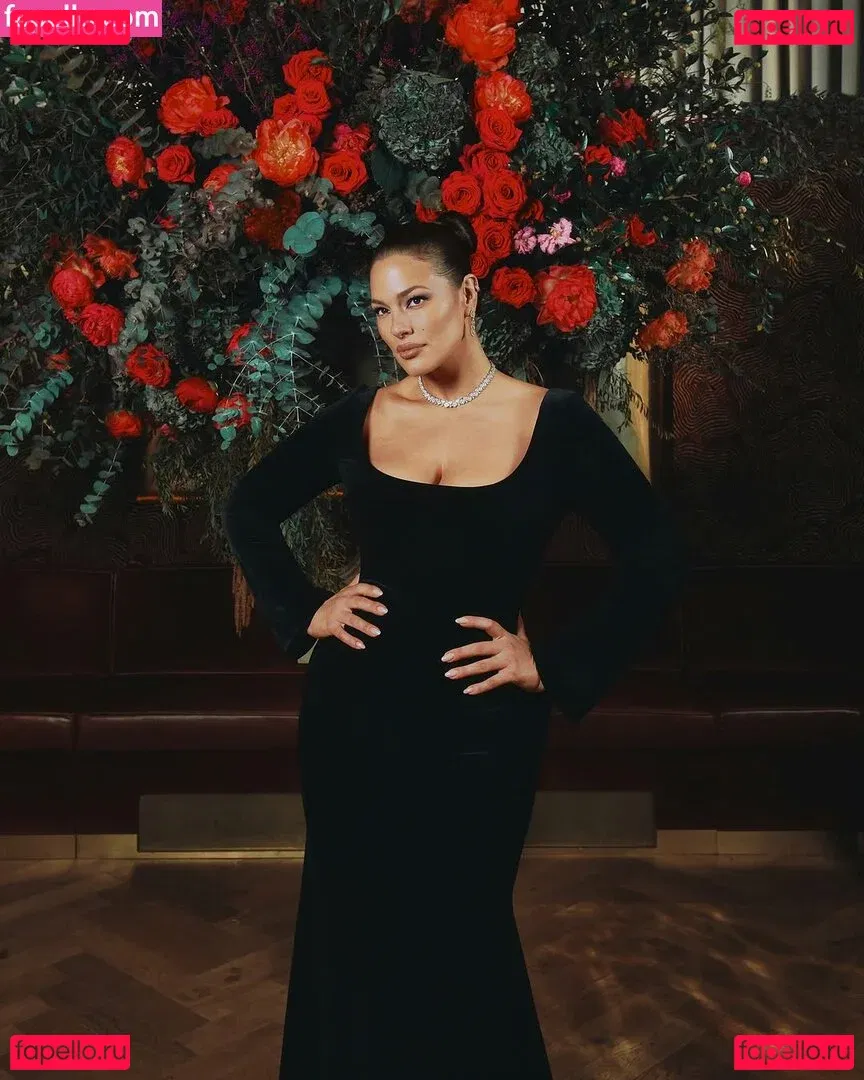 Ashley Graham Onlyfans Photo Gallery 