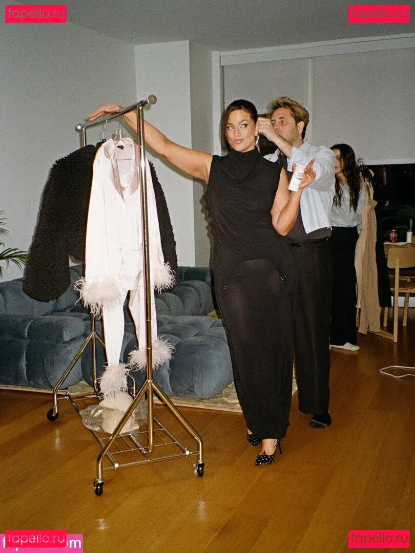 Ashley Graham Onlyfans Photo Gallery 