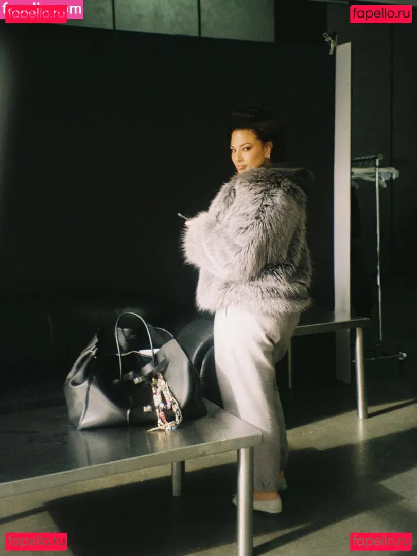 Ashley Graham Onlyfans Photo Gallery 