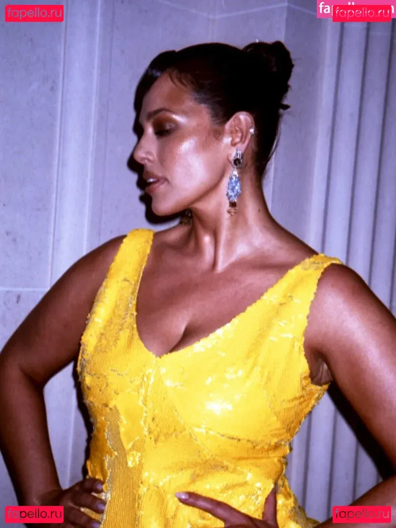 Ashley Graham Onlyfans Photo Gallery 