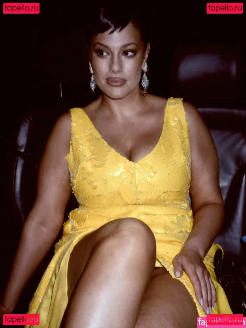 Ashley Graham Onlyfans Photo Gallery 