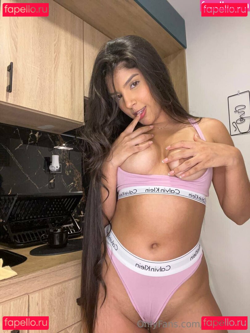 Alexxa.dz Nude Onlyfans Photo 5