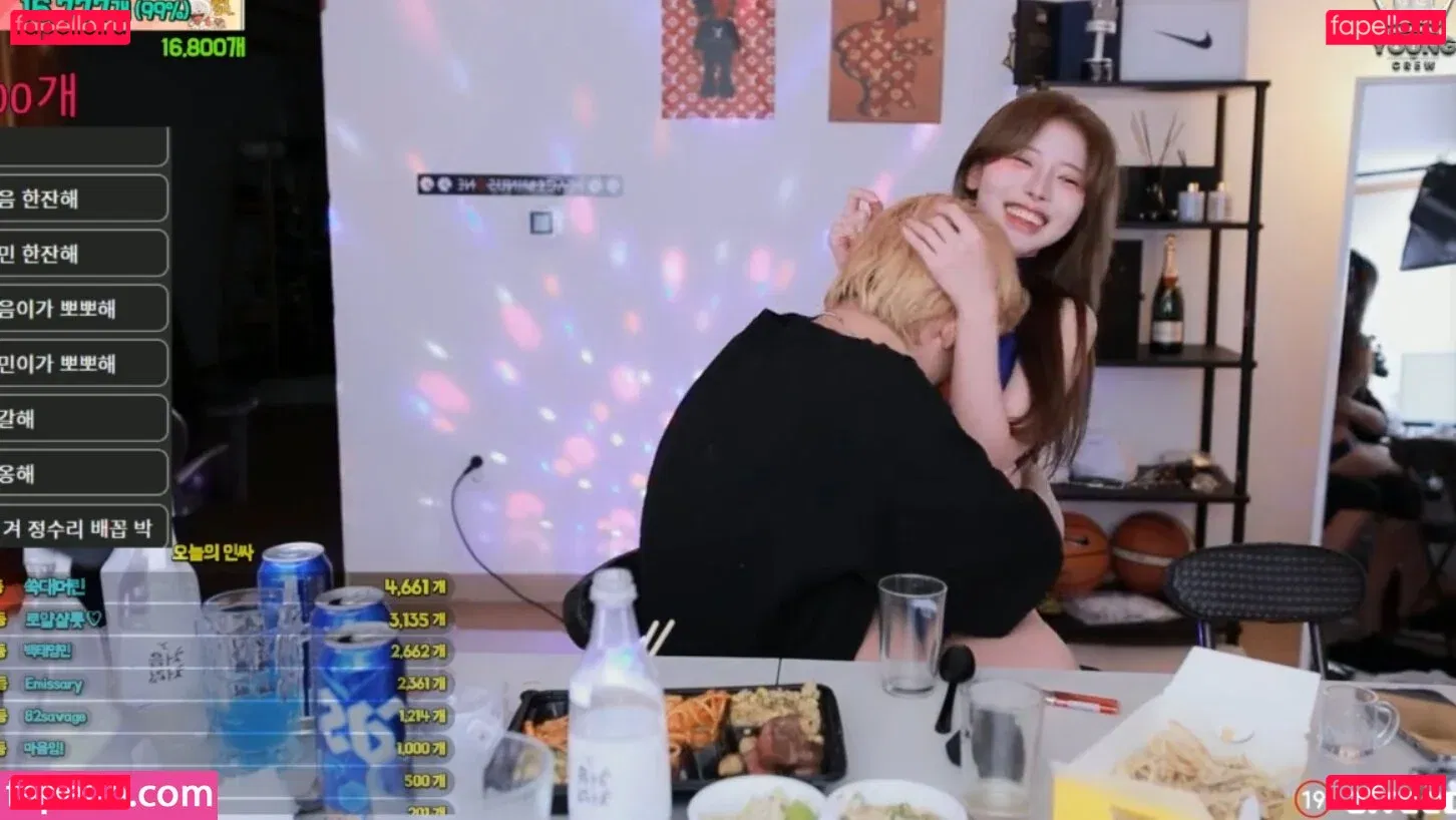 gksmf0f0 Onlyfans Photo Gallery 