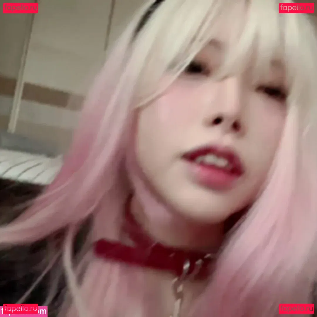 gksmf0f0 Onlyfans Photo Gallery 