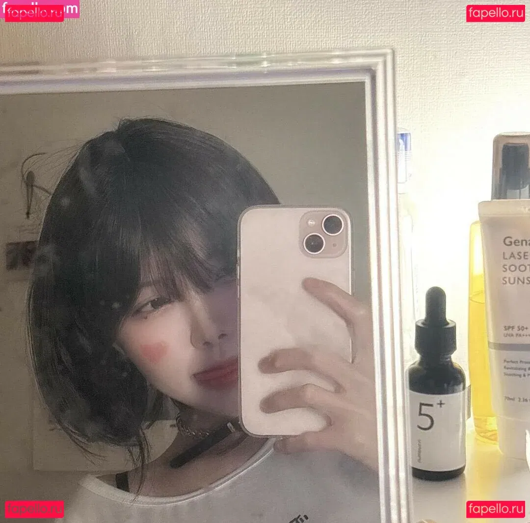 gksmf0f0 Onlyfans Photo Gallery 