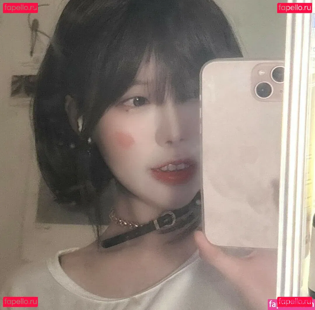 gksmf0f0 Onlyfans Photo Gallery 