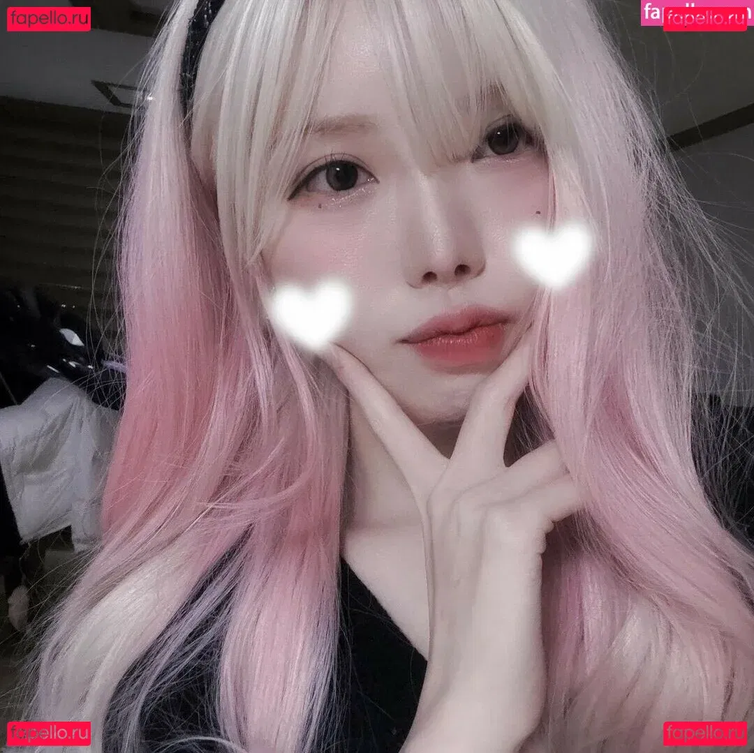 gksmf0f0 Onlyfans Photo Gallery 