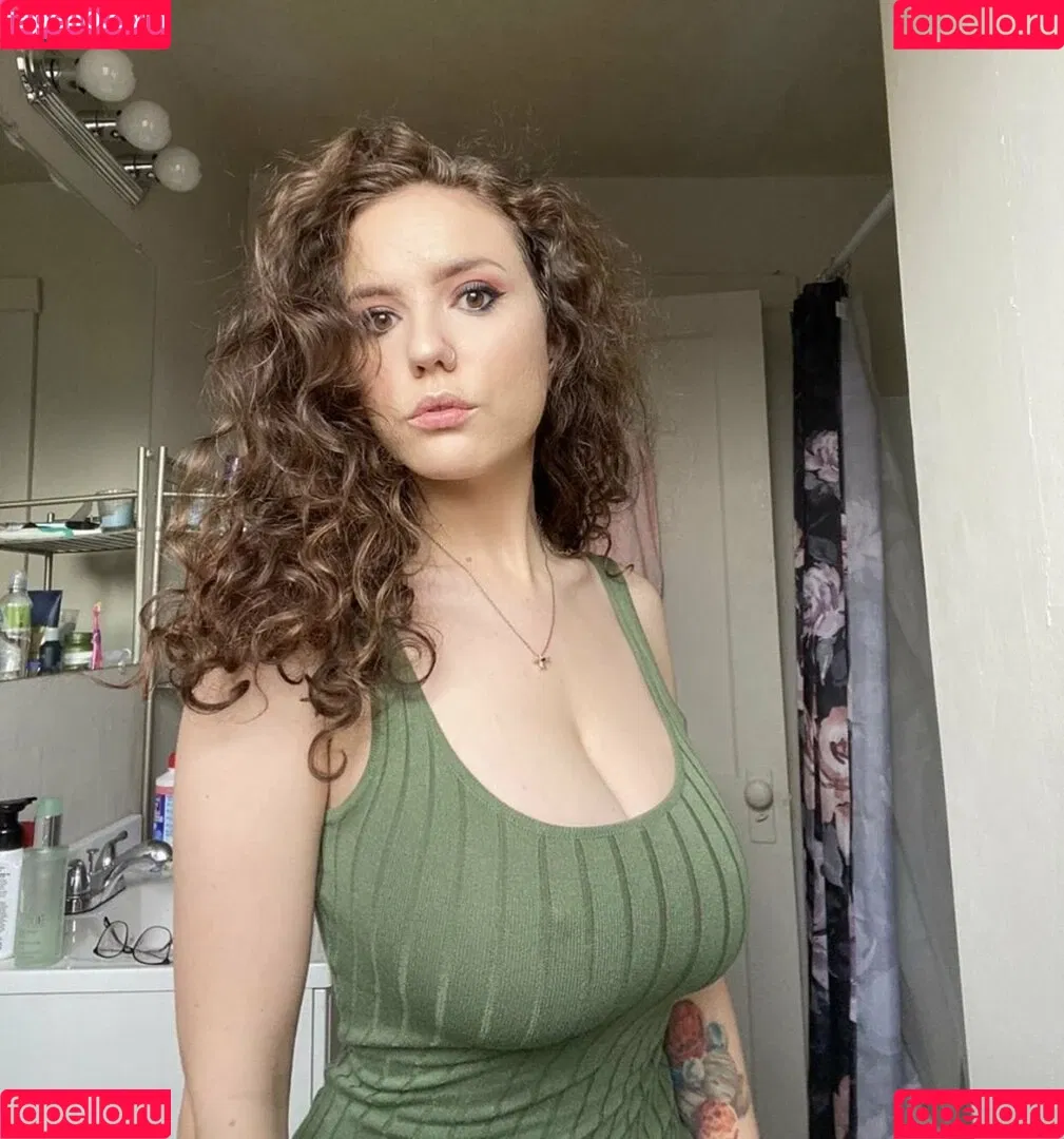 Laura Marie Onlyfans Photo Gallery 