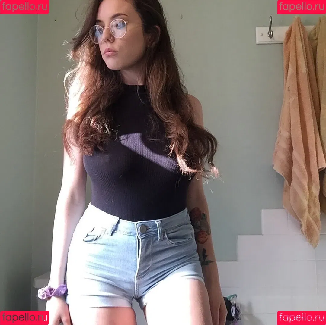 Laura Marie Onlyfans Photo Gallery 