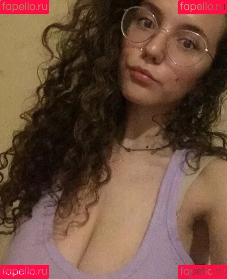 Laura Marie Onlyfans Photo Gallery 