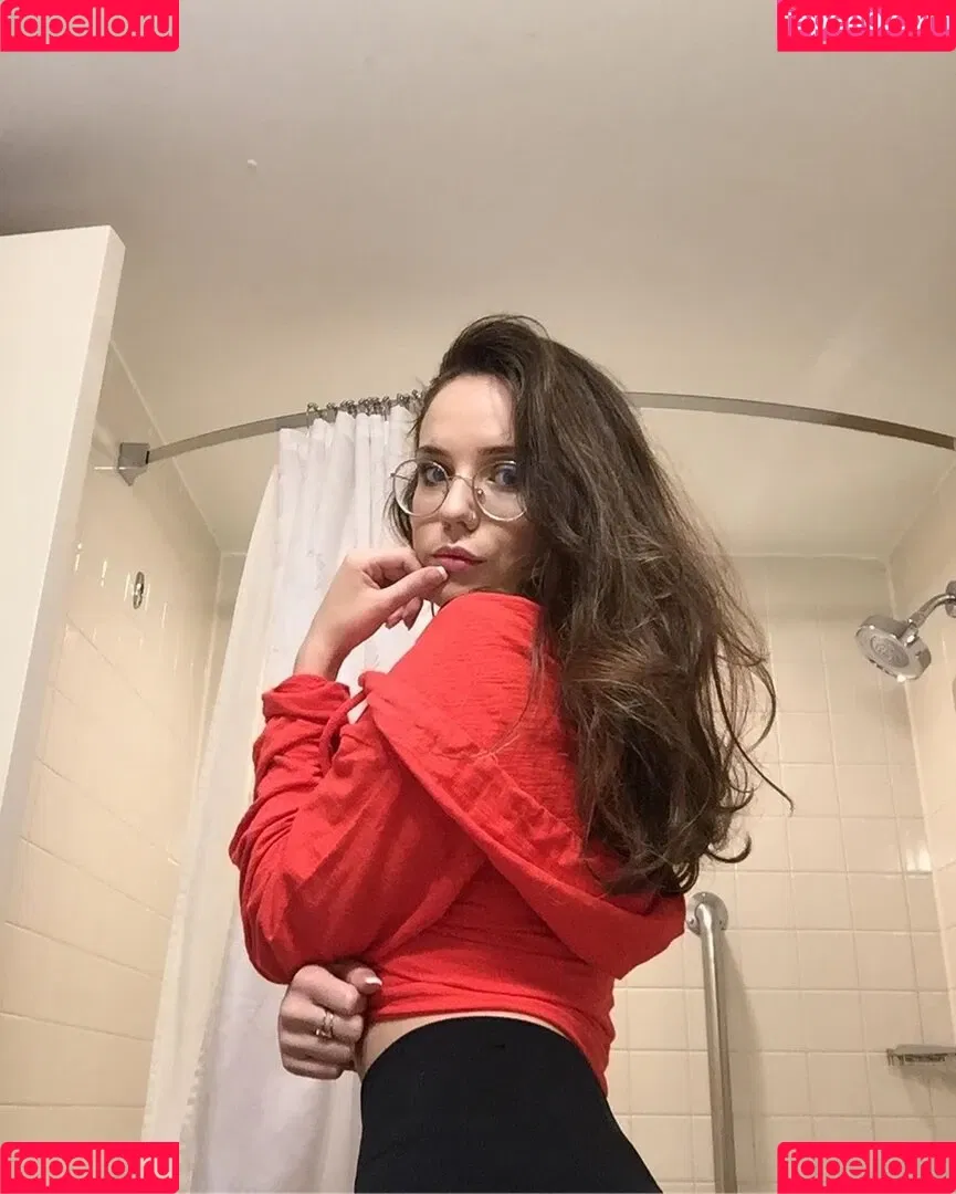 Laura Marie Onlyfans Photo Gallery 