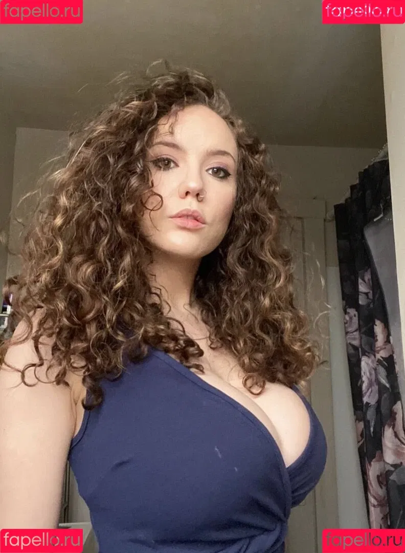Laura Marie Onlyfans Photo Gallery 