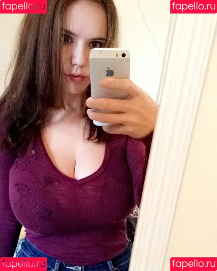 Laura Marie Onlyfans Photo Gallery 