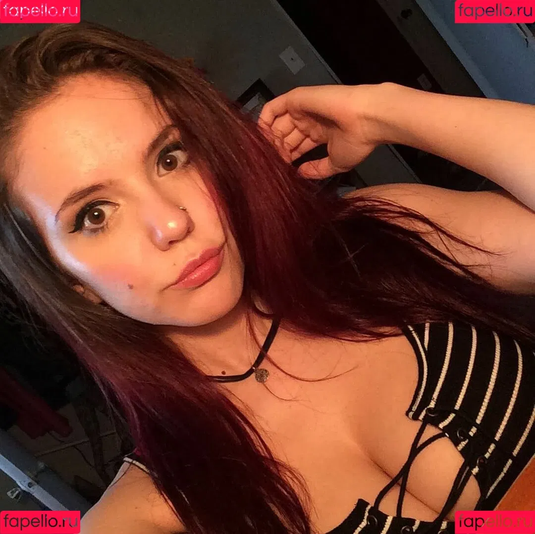 Laura Marie Onlyfans Photo Gallery 