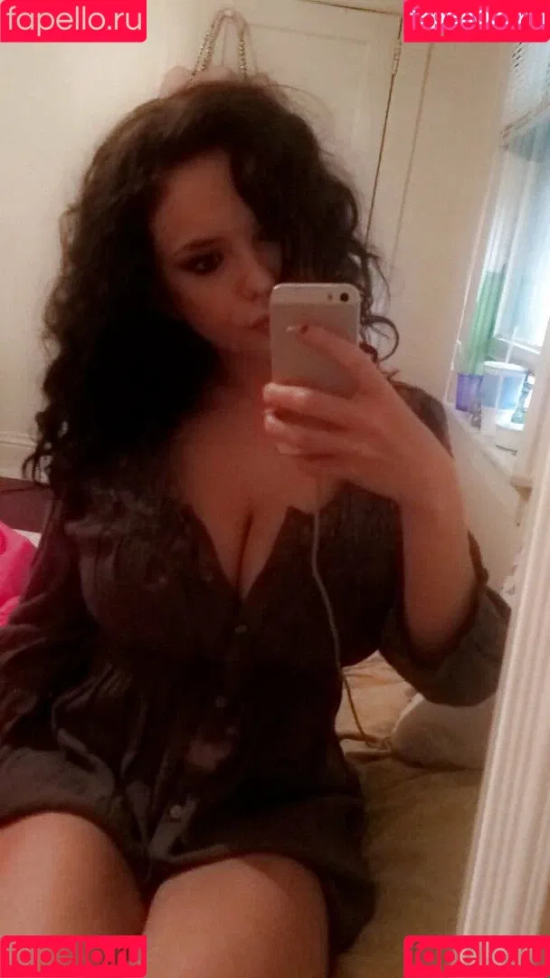 Laura Marie Onlyfans Photo Gallery 