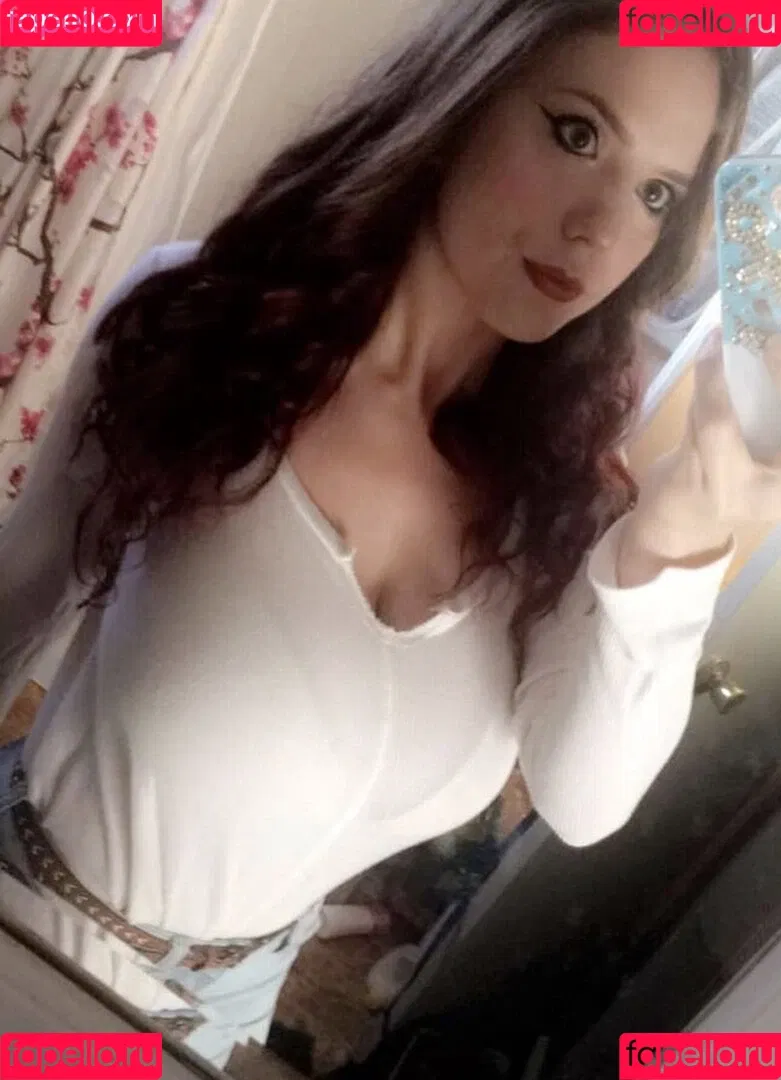 Laura Marie Onlyfans Photo Gallery 