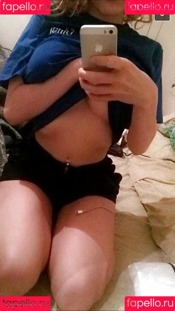 Laura Marie Onlyfans Photo Gallery 