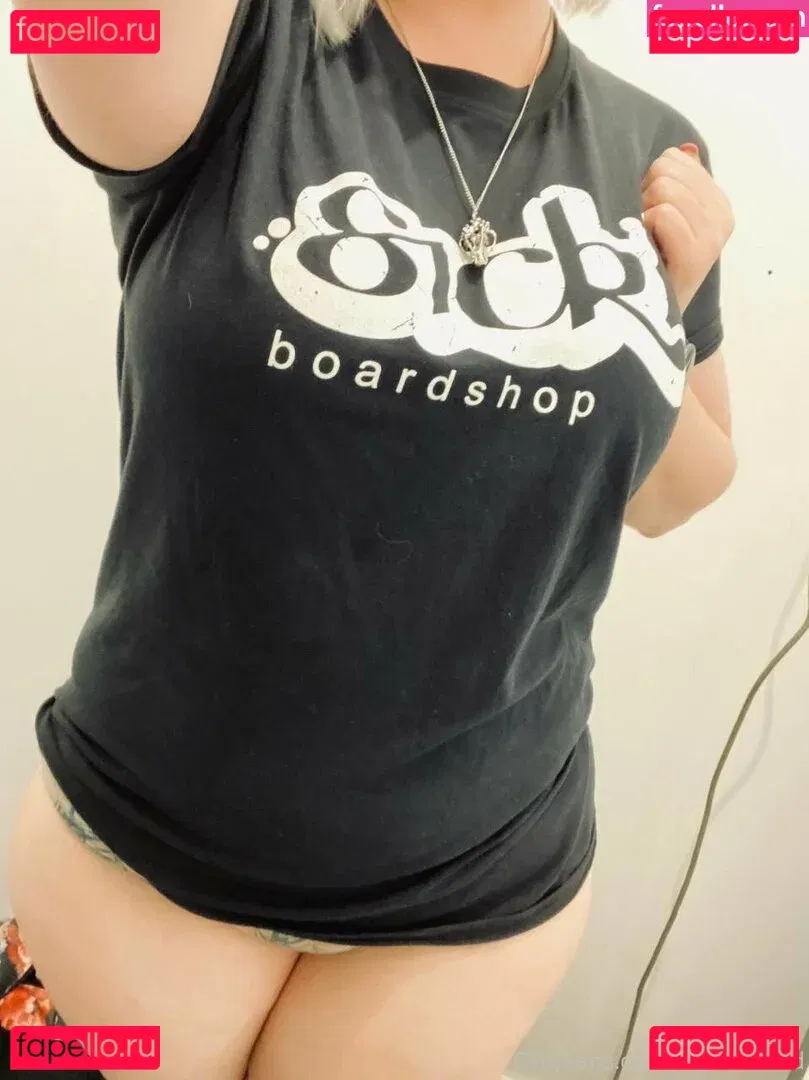 thylasaur Onlyfans Photo Gallery 