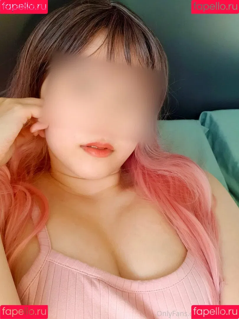 Yumi Kiwi Onlyfans Photo Gallery 
