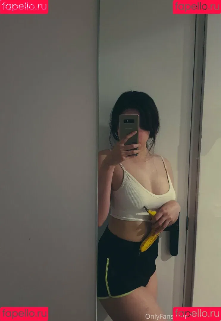 Yumi Kiwi Onlyfans Photo Gallery 