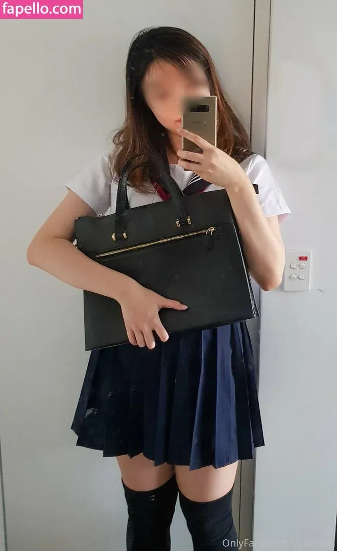 Yumi Kiwi Onlyfans Photo Gallery 